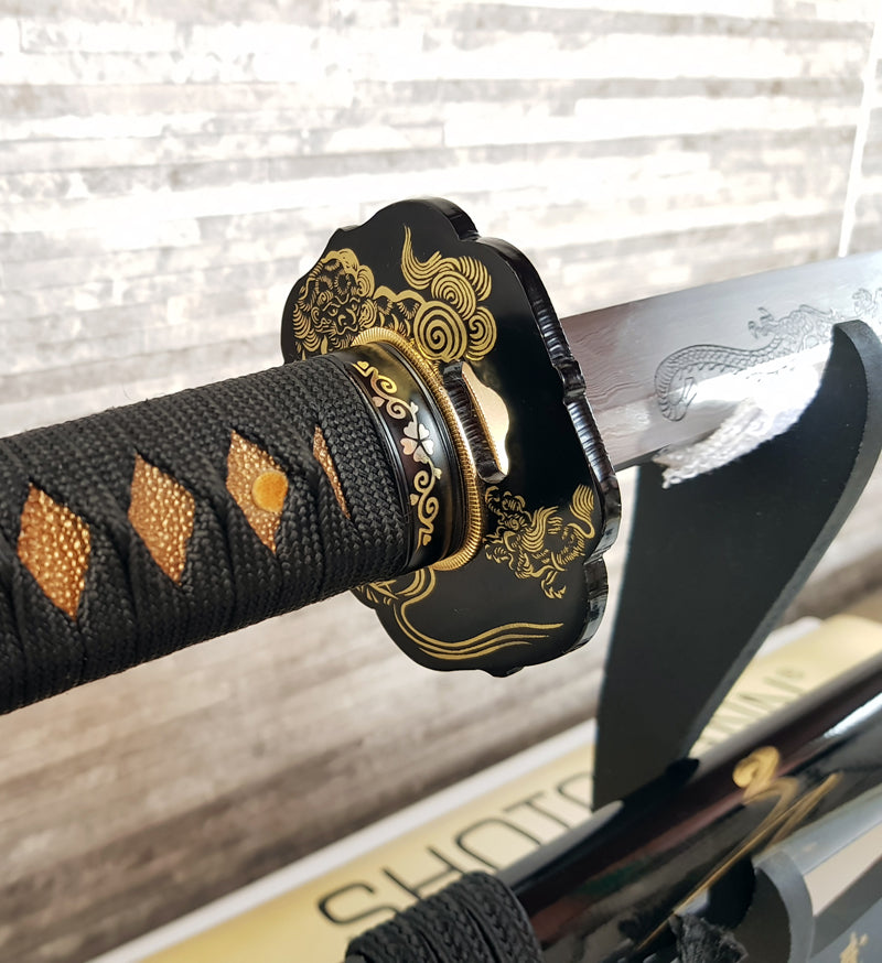 Katana Akamatsu Dragon 2048 Damascus Steel